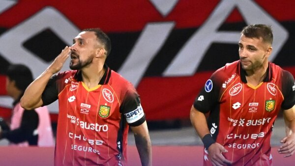 Cuenca tumba al Santos con un gol olímpico