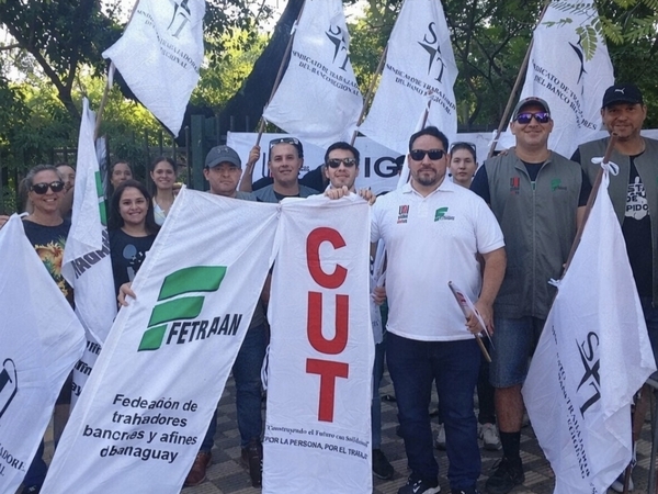 Bancarios rechazan cambios en su caja jubilatoria y convocan a movilización