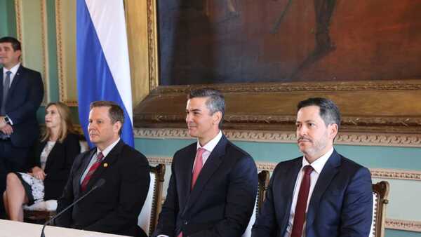 Presionado por el segundo tiempo, Peña promete que se pagará a constructoras y farmacéuticas