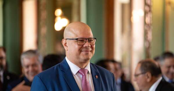 Diario HOY | “Vamos a sentarnos con cada sector para definir un plan de pago”, anuncia ministro