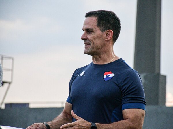 Víctor Bernay es presentado como nuevo DT de Nacional