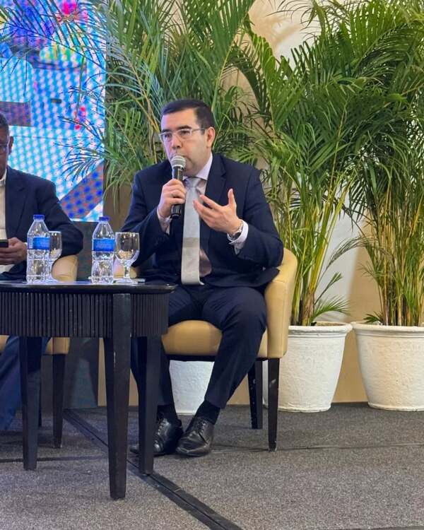 Gobierno analiza cambiar el IPC por una canasta básica obrera para el reajuste del salario mínimo