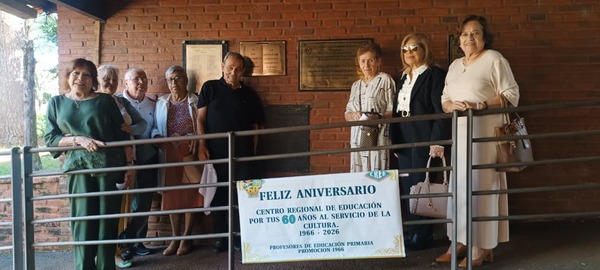 Pioneros del CREE rinden homenaje en antesala a su 60° aniversario