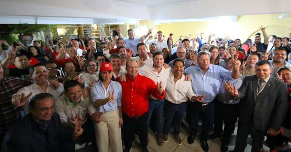 La Nación / Camilo Pérez y Tino Ayala abren conversatorio en el barrio Tacumbú