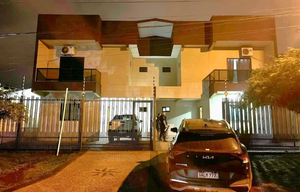 Falsos agentes de la SENAD simulan allanamiento para asaltar vivienda en Minga Guazú