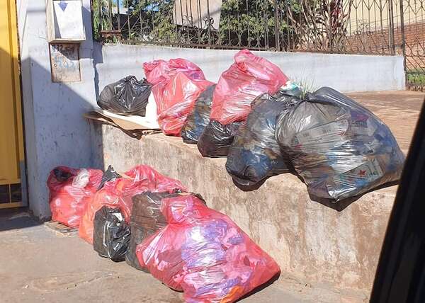 Crisis en la recolección de basura en Ciudad del Este: piden medidas para paliar la problemática - ABC en el Este - ABC Color