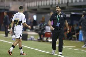 La Copa, “Vitamina” franjeada - Olimpia - ABC Color