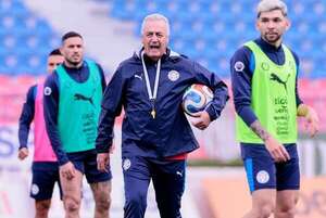Gustavo Alfaro compartió su balance tras las pruebas ante Grecia y Marruecos - Selección Paraguaya - ABC Color