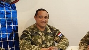 Santiago Peña otorga ascenso póstumo al grado de coronel a Guillermo Moral