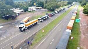 Camioneros anuncian un nuevo viaje a Asunción para destrabar conflicto de fletes - Nacionales - ABC Color