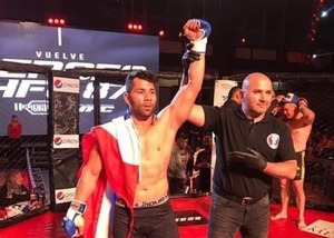 Paraguayo peleará por el título mundial de Artes Marciales Mixtas - ADN Digital