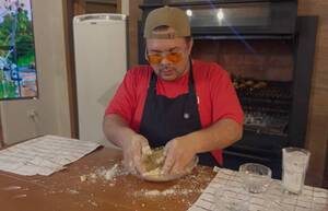 Dani Meza mostró el sarambí que hizo al querer cocinar mbeyú