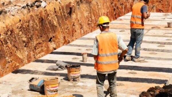 Trabajadores viales vendrían a Asunción por obras paradas