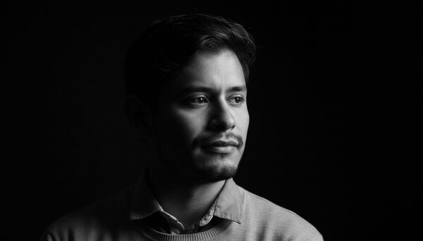 Emilio Calderón presenta charla sobre la literatura joven mexicana en Asunción