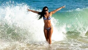 Popular / (GALERÍA) ¡Gloria Vera se destapó en las playas de Río!