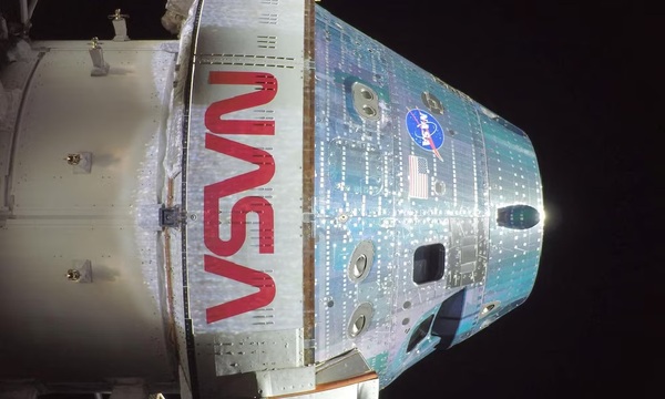 Artemis II culmina su misión con un regreso histórico y de alto riesgo a la Tierra - OviedoPress