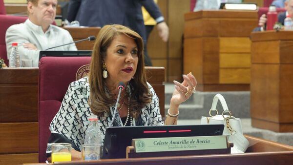 Celeste Amarilla reta a “Bachi” Núñez a mostrar su título de médico