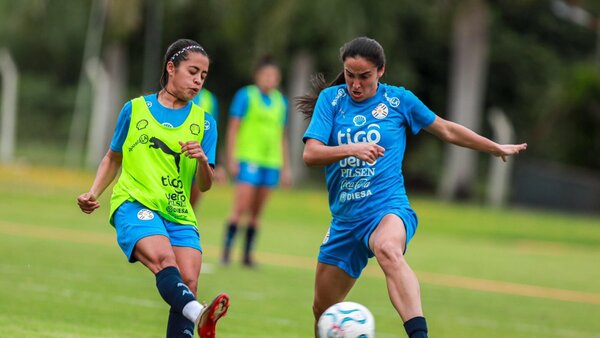 La Albirroja choca con Ecuador