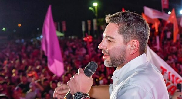 ALLIANA DISPARA CONTRA LEITE Y CIERRA FILAS CON CARTES: “SE APROVECHAN DE SU VULNERABILIDAD” - Canal-E