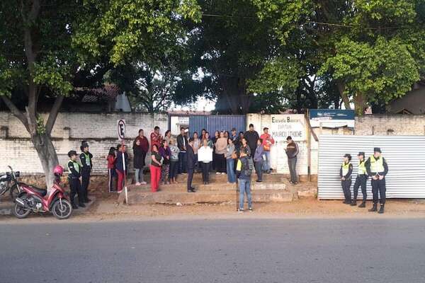 Otra escuela con faltante de kits: “El ministro es un inútil o su gente le informa mal” - Nacionales - ABC Color