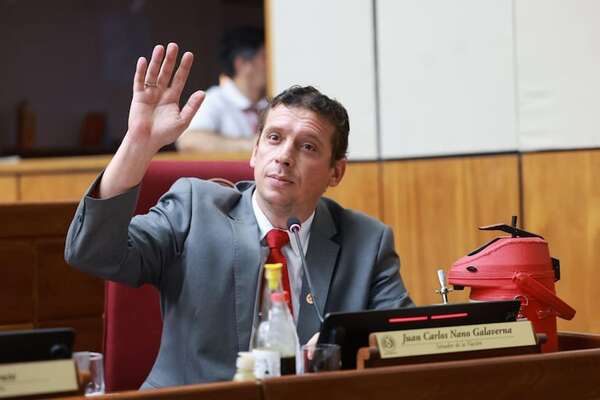 “Nano” Galaverna pide a Santiago Peña “ordenar a sus subalternos” - Política - ABC Color