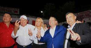 La Nación / Camilo mira octubre y recibe fuerte respaldo de los colorados de capital