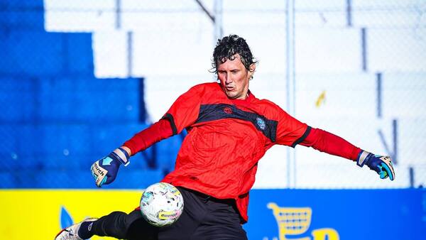 Hilario Navarro se luce en el estreno de la Primera B