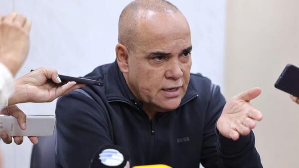 Cartes está "con mucha fortaleza" y volverá a la ANR en 15 días, asegura Bachi Núñez