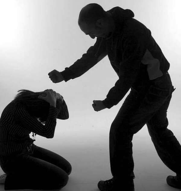 Detienen a un hombre por agredir a su pareja y a su hijo menor en Mbocayaty  - Policiales - ABC Color