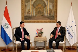 Tirón de orejas diplomático: Canciller convocó a Leite por sus declaraciones sobre el “olor a coima”