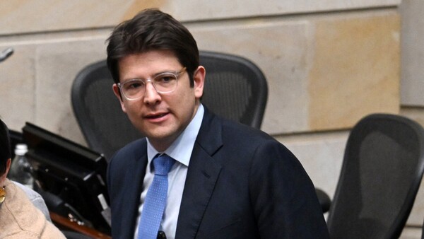 Jefes de la disidencia de las FARC con circular roja de la Interpol por crimen de senador Miguel Uribe