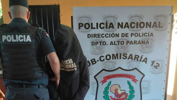 Joven es detenido por incendiar la motocicleta de su padrastro en Presidente Franco