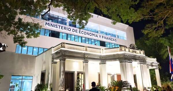 La Nación / Se priorizará la previsibilidad y el pago de deudas a proveedores, afirma ministro