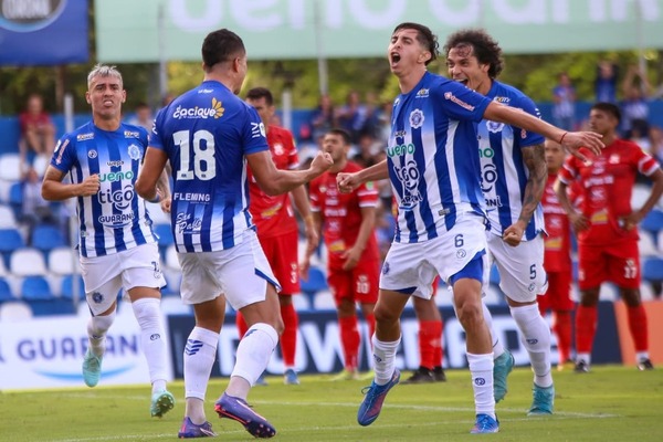 Triunfo itaugüeño en el estreno