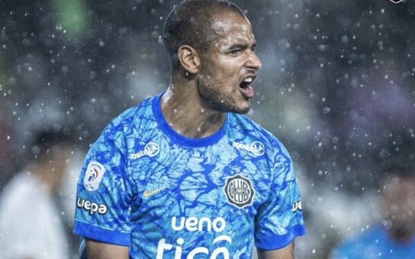 Popular / Después de mucho, Lucas Morales estará disponible para jugar este domingo