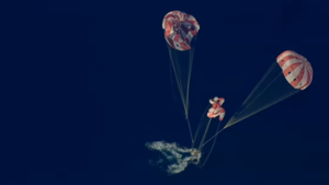 Historico: Ameriza la cápsula Orion en el océano Pacífico tras orbitar la Luna