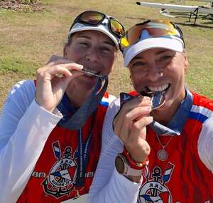 Podios tricolores en el Máster de Remo que se disputa en la Bahía de Asunción - Polideportivo - ABC Color