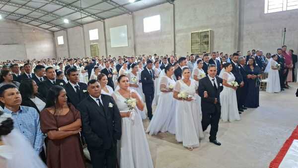 Curuguaty: 118 parejas dan el sí, quiero luego de años de relación