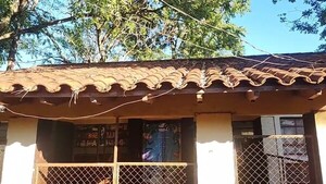 Burocracia en el MEF retrasa reparación de aula en riesgo