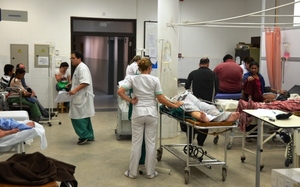 Médicos estallan y denuncian abandono total en Salud Pública