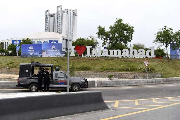 Delegación de Irán se reúne con Sharif antes del inicio del diálogo con EE.UU. - Mundo - ABC Color