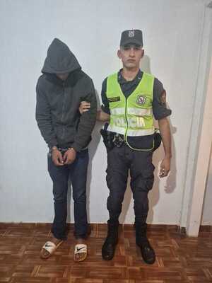 Violenta riña familiar en Hohenau: Joven detenido tras herir a su hermano con arma blanca