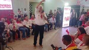 Arnoldo Wiens dispara contra Santiago Peña y lo acusa de inútil ante la crisis del país  - Nacionales - ABC Color