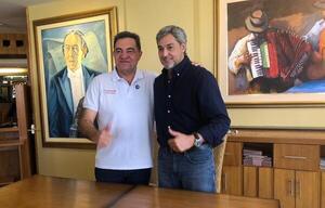 Mario Abdo Benítez recorre el país para apoyar candidaturas de Colorado Añetete en las municipales