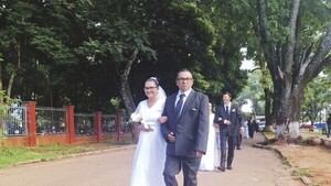 ¡Se bautizaron y se casaron! La pareja dio el "sí" después de 30 años de convivencia