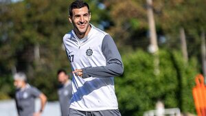 Olimpia parte al Este con novedades