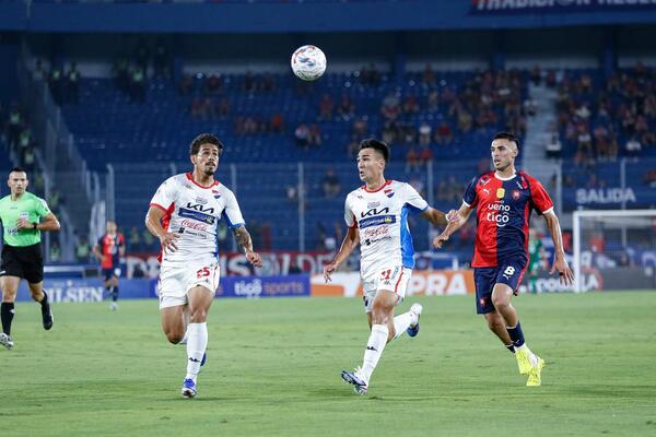Nacional y Cerro se enfrentan en Sajonia por puntos valiosos | Unicanal
