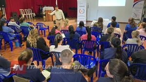 FORTALECEN LA COMUNIDAD EDUCATIVA EN OBLIGADO CON JORNADA DE FORMACIÓN DOCENTE