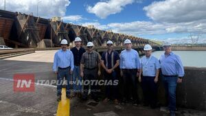 VISITA TÉCNICA A YACYRETÁ Y AÑÁ CUÁ PARA VERIFICAR AVANCES DE OBRAS ENERGÉTICAS