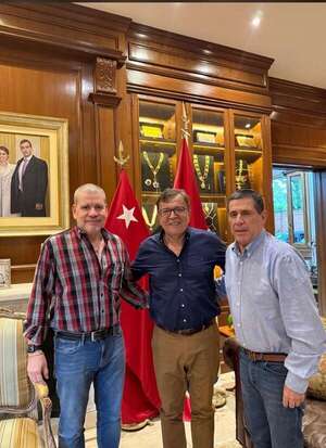 Honor Colorado en crisis y al borde del desbande a dos meses de las internas municipales - Política - ABC Color